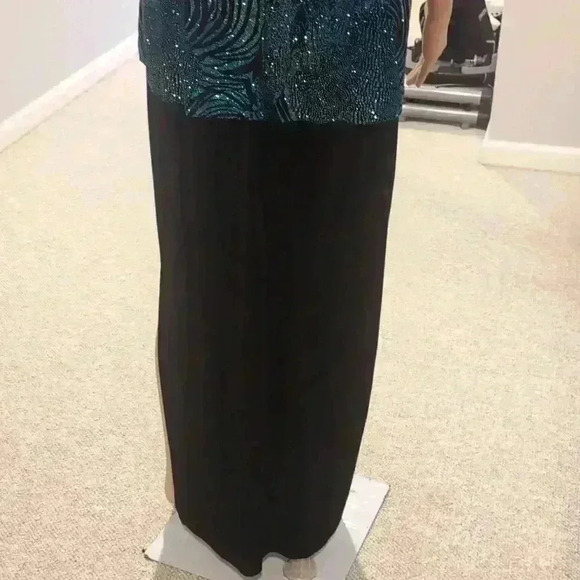 Vintage stretchy dress - Picture 9 of 10